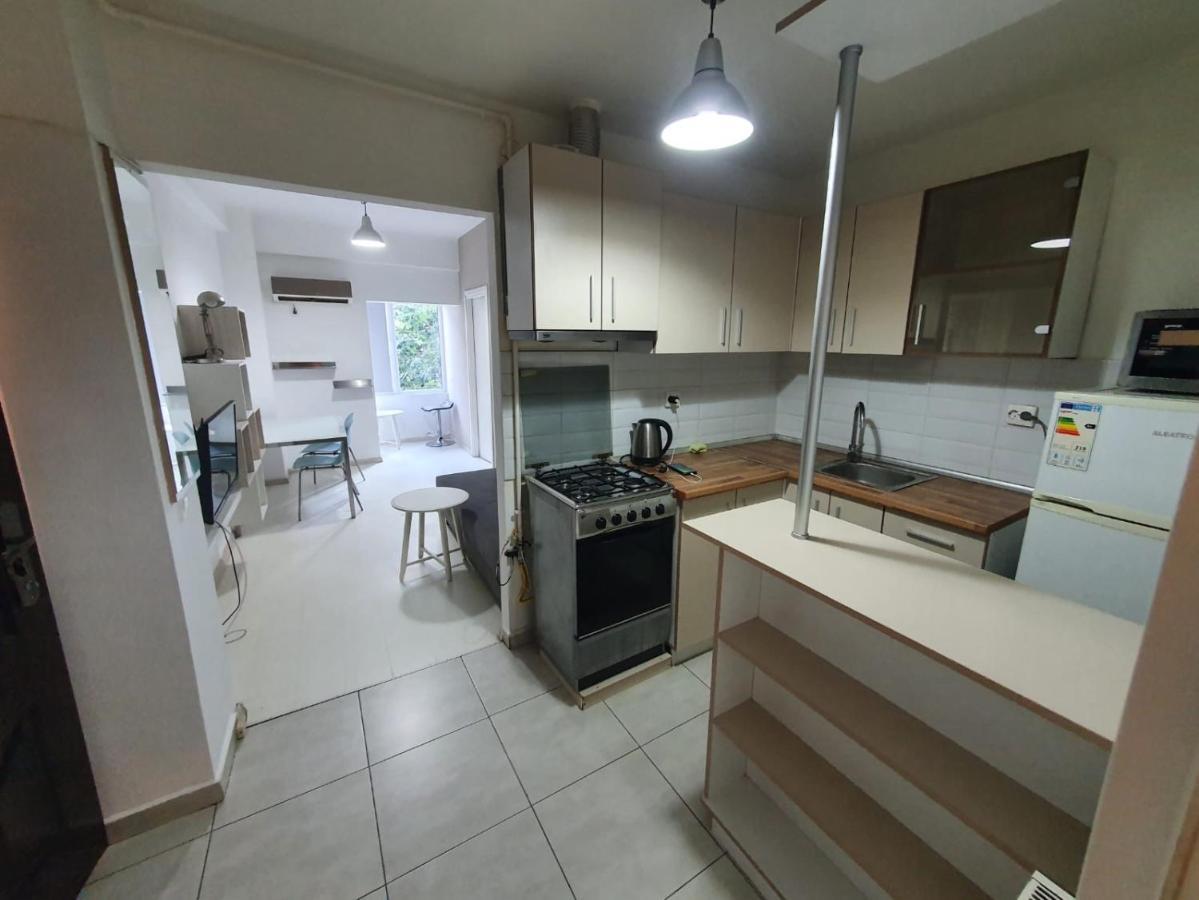 Superb Apartment In Center บูคาเรสต์ ภายนอก รูปภาพ